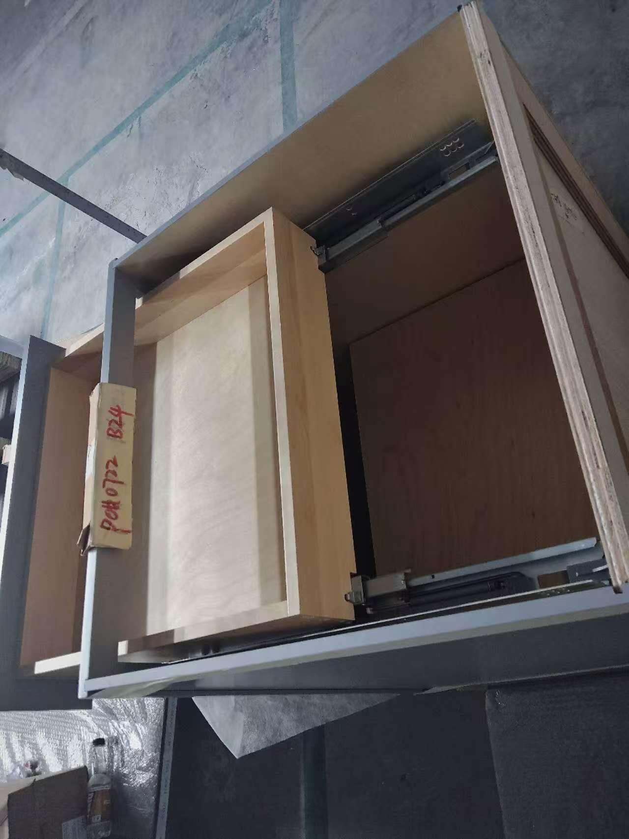 Under-mount drawer glides